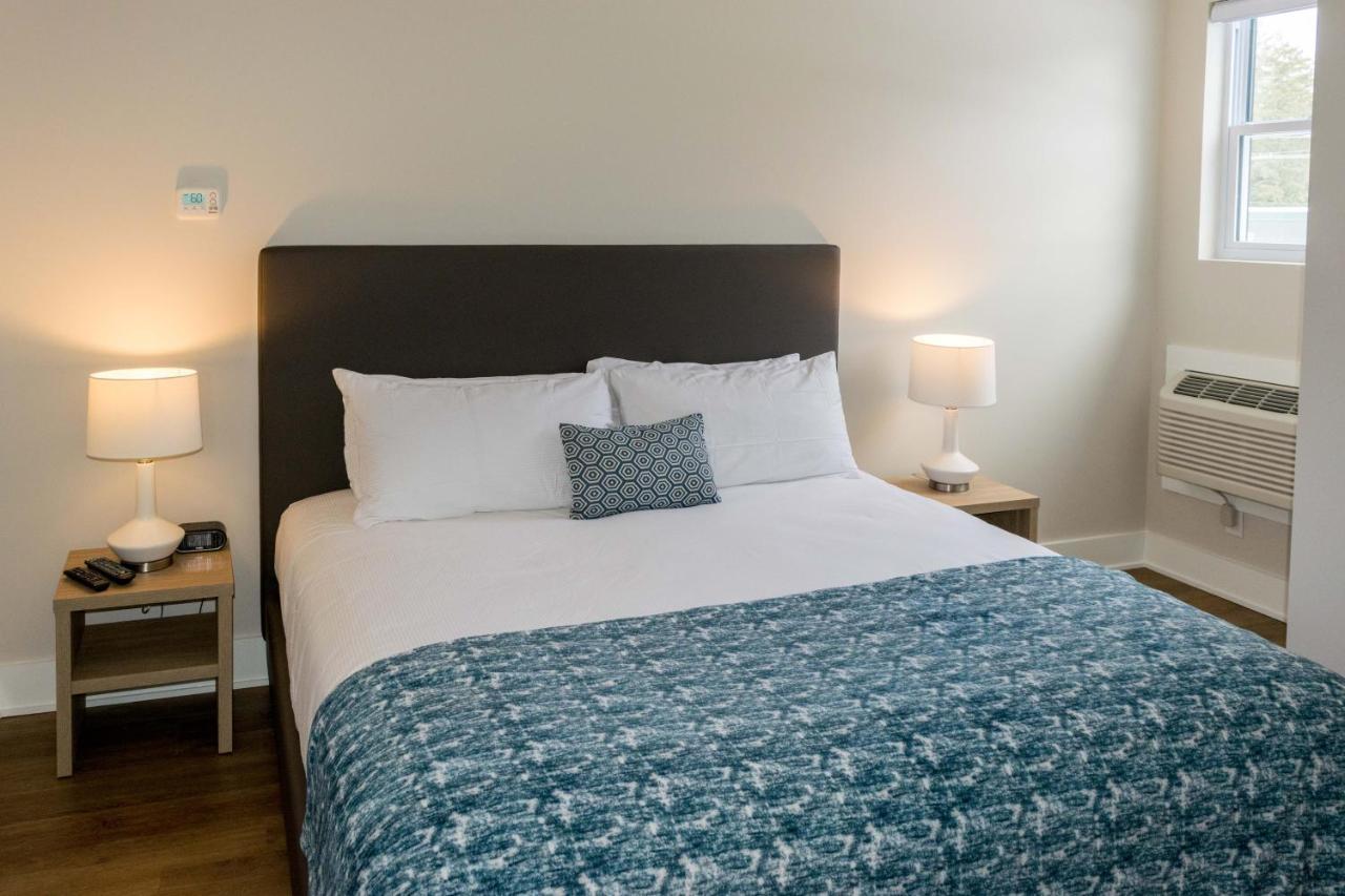 Lake Placid Inn: Main Street 외부 사진